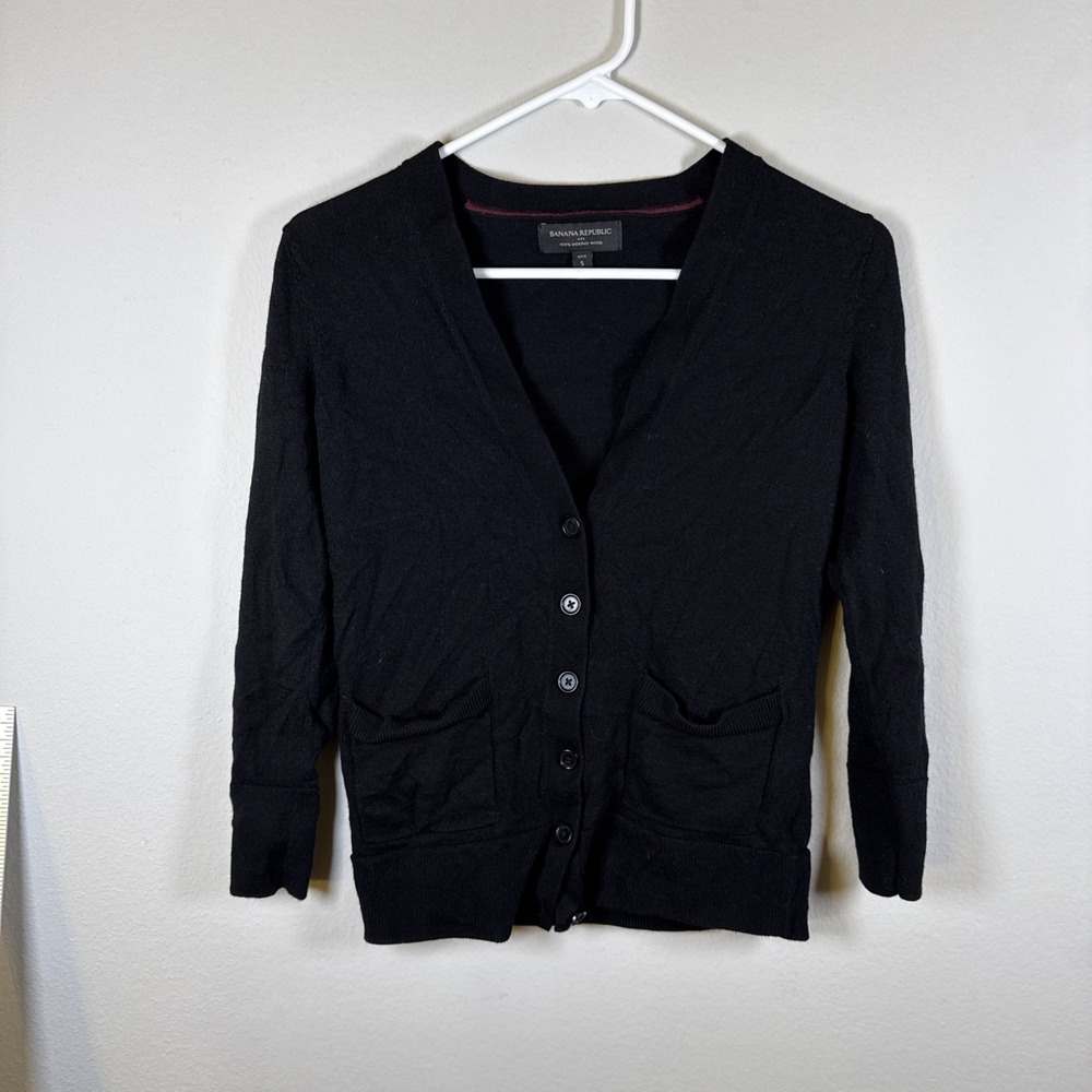 Banana‎ Republic 100% Merino Wool V-Neck Cardigan Sweater Black Petite S